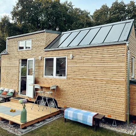 Tiny House Fleesensee Mit Eigenem Garten Und Nur Wenige Meter Vom Seeufer Göhren-Lebbin Dış mekan fotoğraf